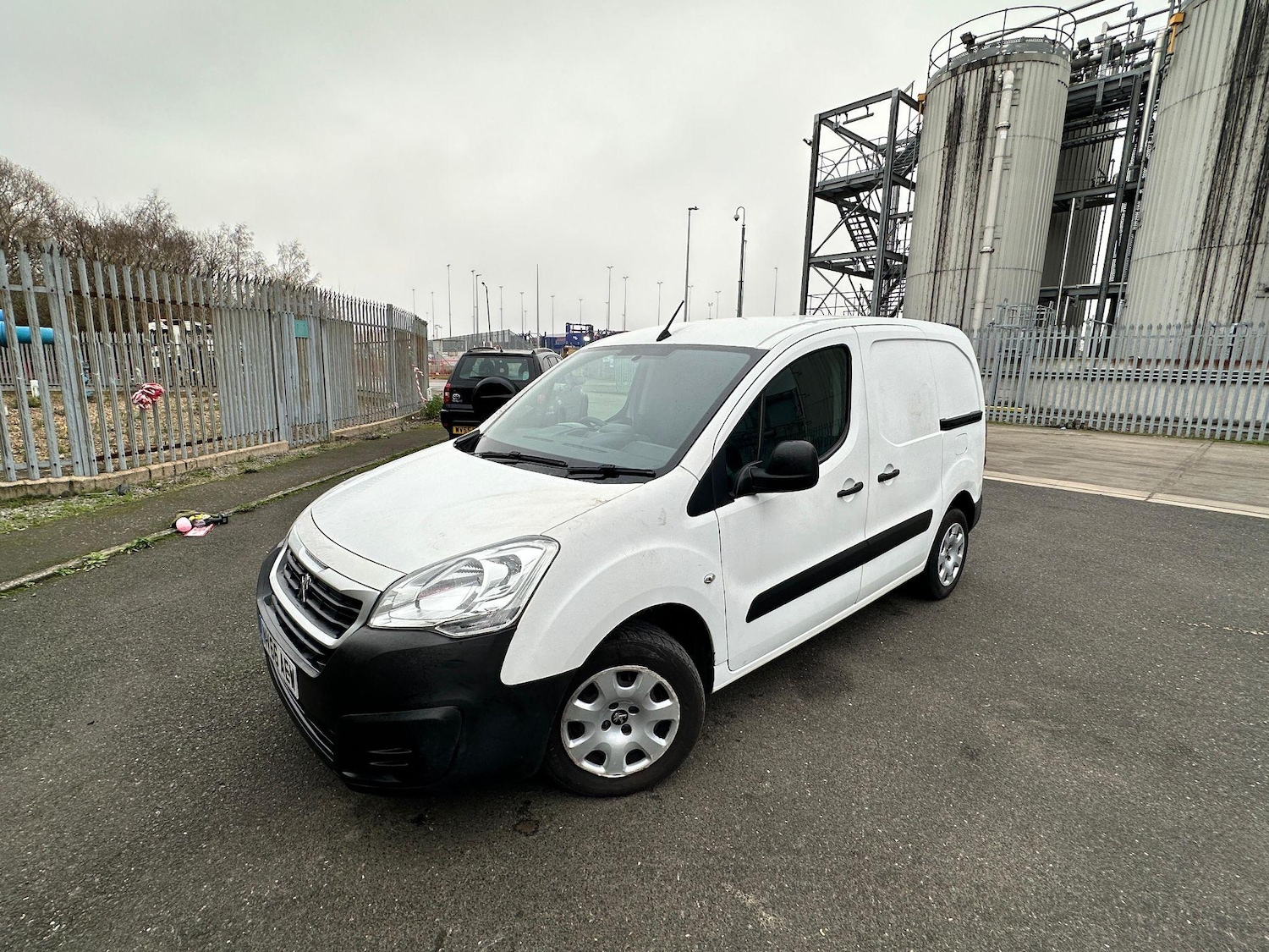 Used Peugeot Partner 2016 for sale - 76976026: Photo 6