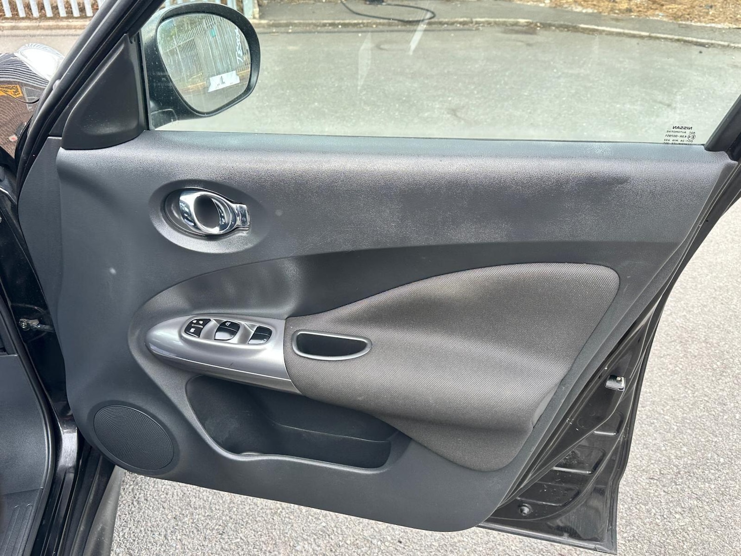 Used Nissan Juke 2011 for sale - 76976732: Photo 21