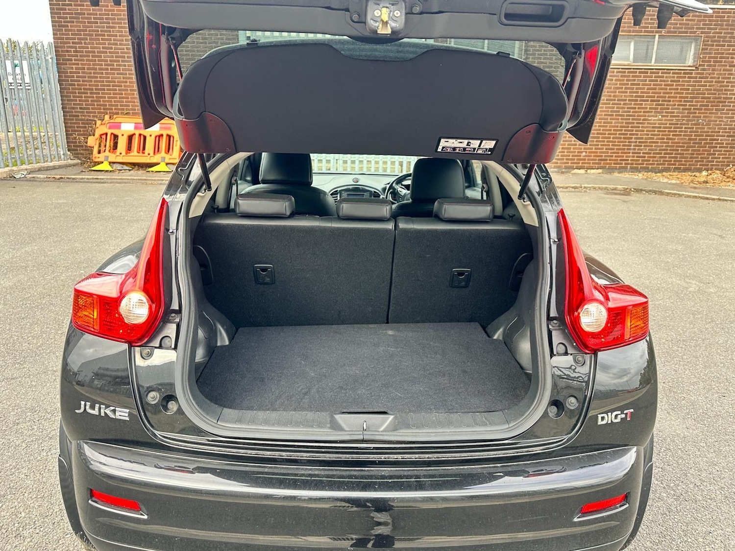 Used Nissan Juke 2011 for sale - 76976732: Photo 23