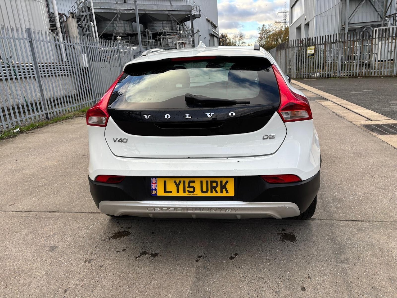 Used Volvo V40 Cross Country 2015 for sale - 76976714: Photo 5