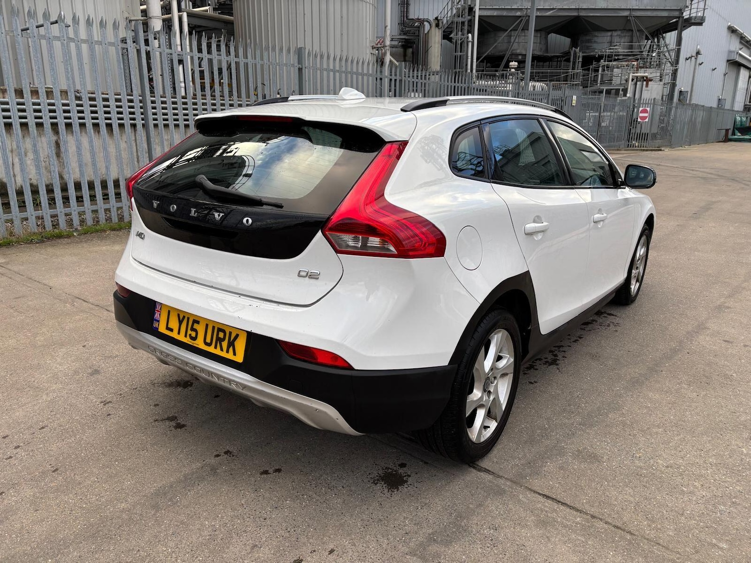 Used Volvo V40 Cross Country 2015 for sale - 76976714: Photo 7
