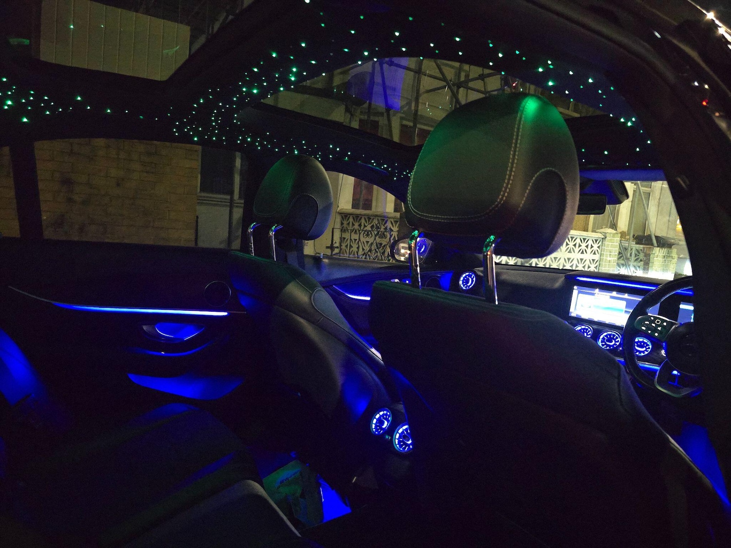 Used Mercedes-Benz E Class 2018 for sale - 77130906: Photo 2