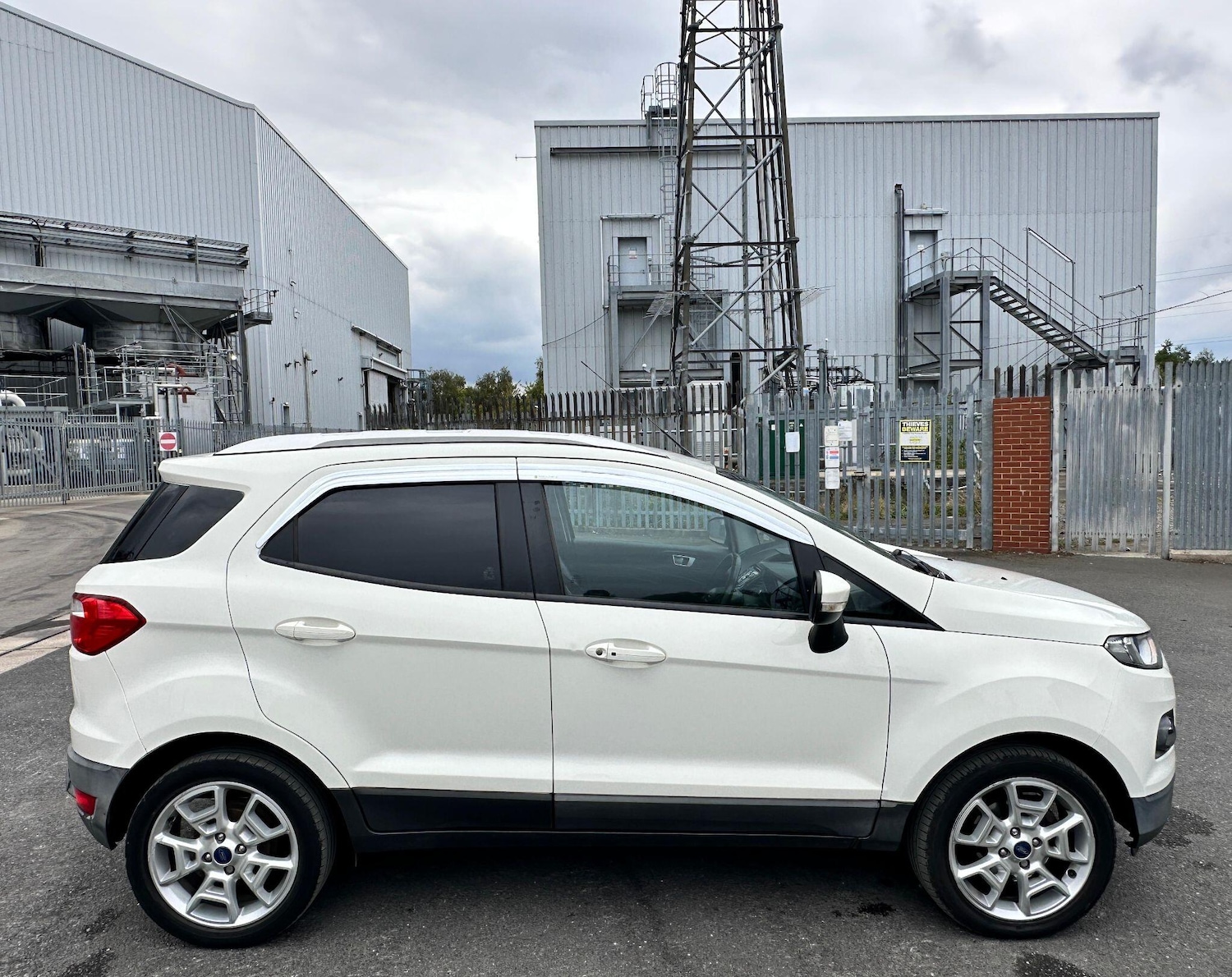 Used Ford Ecosport 2017 for sale - 76095108: Photo 10