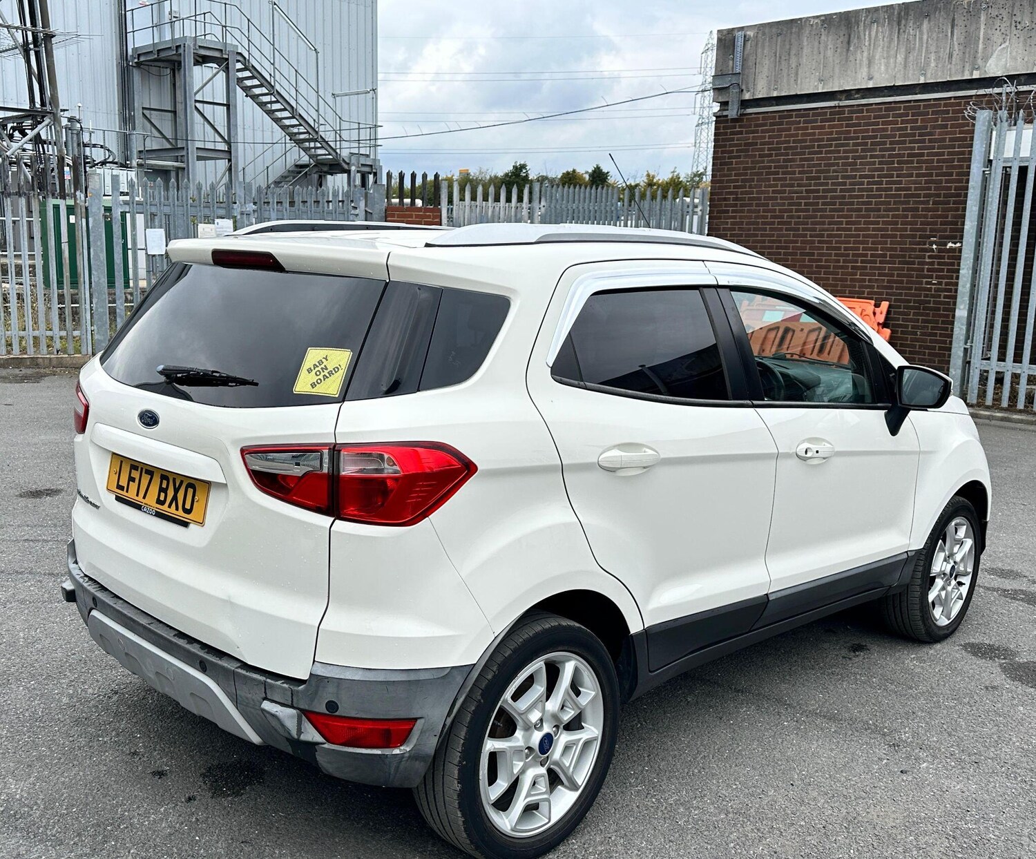 Used Ford Ecosport 2017 for sale - 76095108: Photo 11