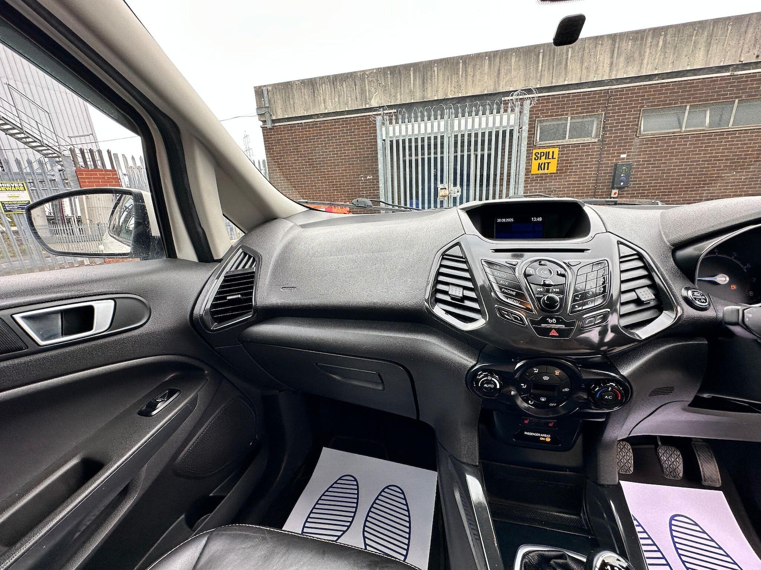 Used Ford Ecosport 2017 for sale - 76095108: Photo 17