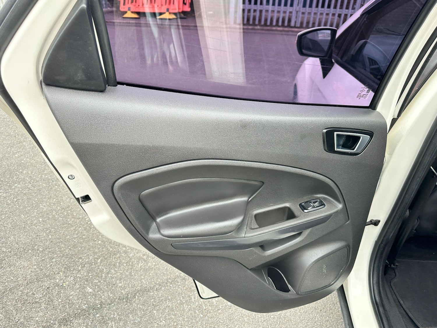 Used Ford Ecosport 2017 for sale - 76095108: Photo 28