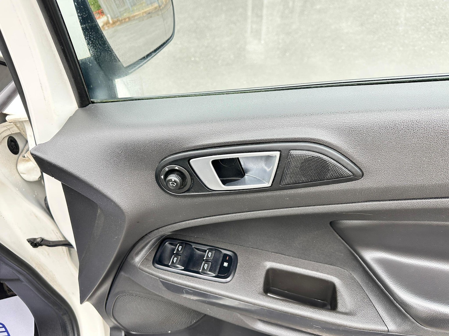 Used Ford Ecosport 2017 for sale - 76095108: Photo 31
