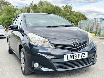 Used Toyota Vitz 2025 for sale - 75246980: Photo