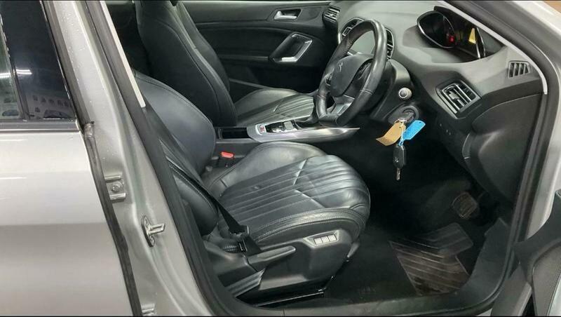 Used Peugeot 308 2016 for sale - 76378019: Photo 17