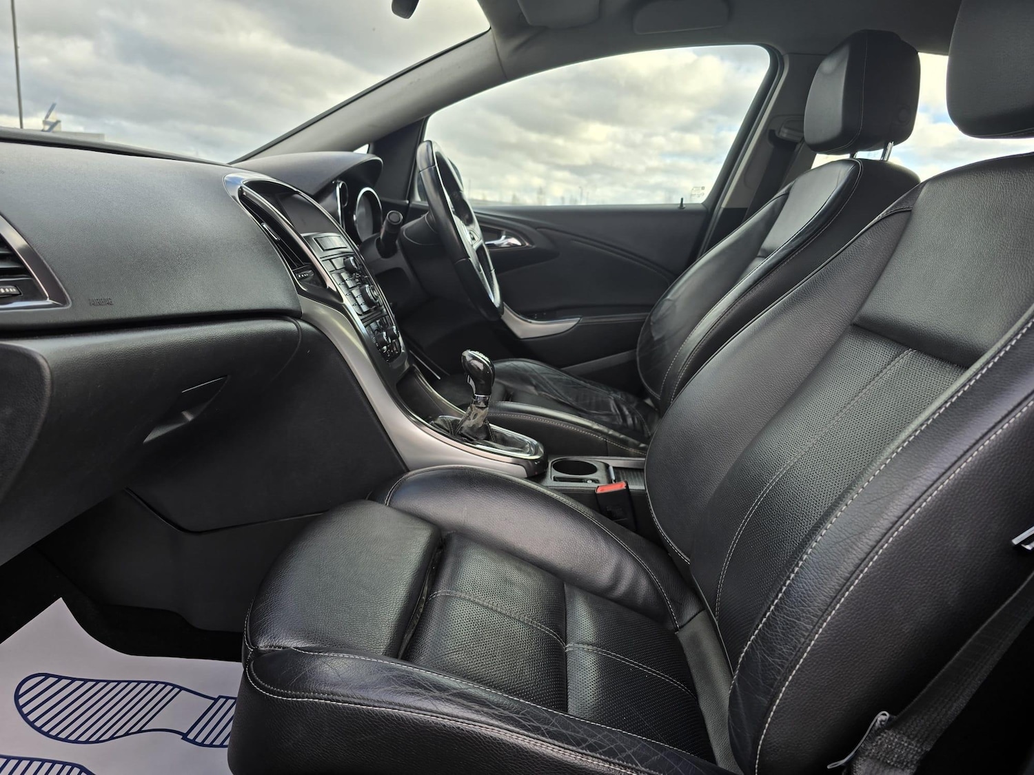 Used Vauxhall Astra 2010 for sale - 77238563: Photo 17