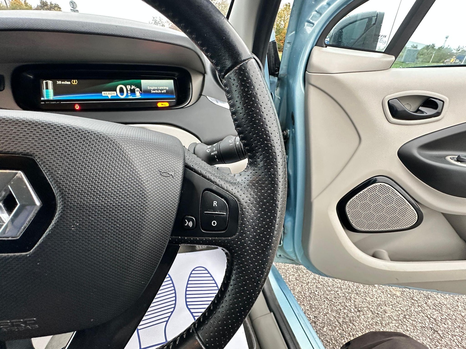 Used Renault Zoe for sale - 76976772: Photo 26