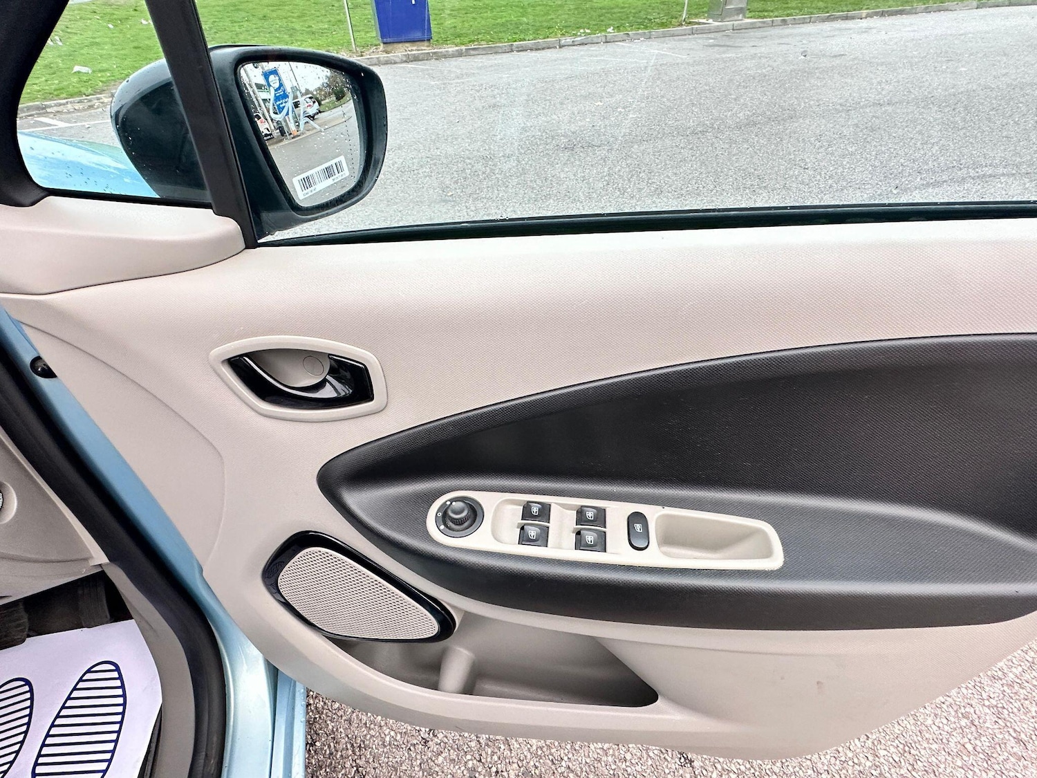 Used Renault Zoe for sale - 76976772: Photo 31