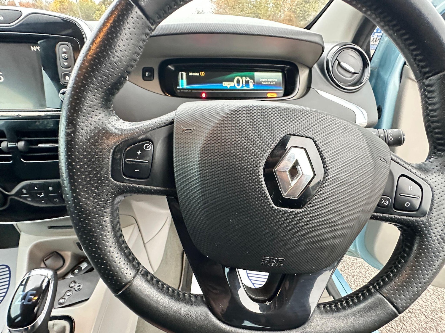 Used Renault Zoe for sale - 76976772: Photo 34