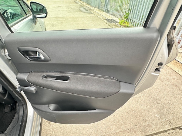 Used Peugeot 3008 2010 for sale - 76031701: Photo 23