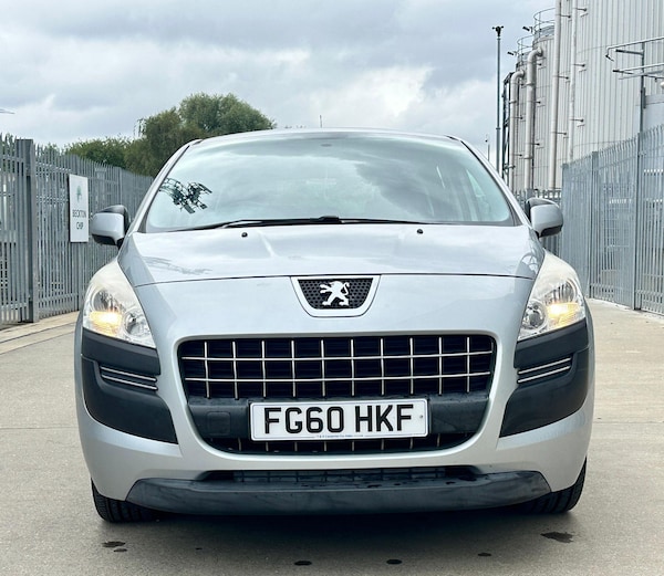 Used Peugeot 3008 2010 for sale - 76031701: Photo 2