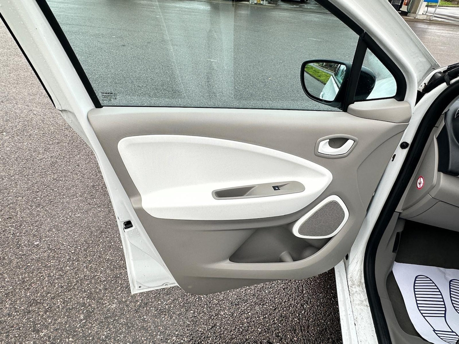 Used Renault Zoe for sale - 77549417: Photo 25