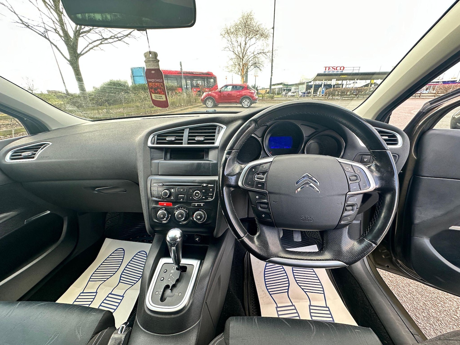 Vehicle 21