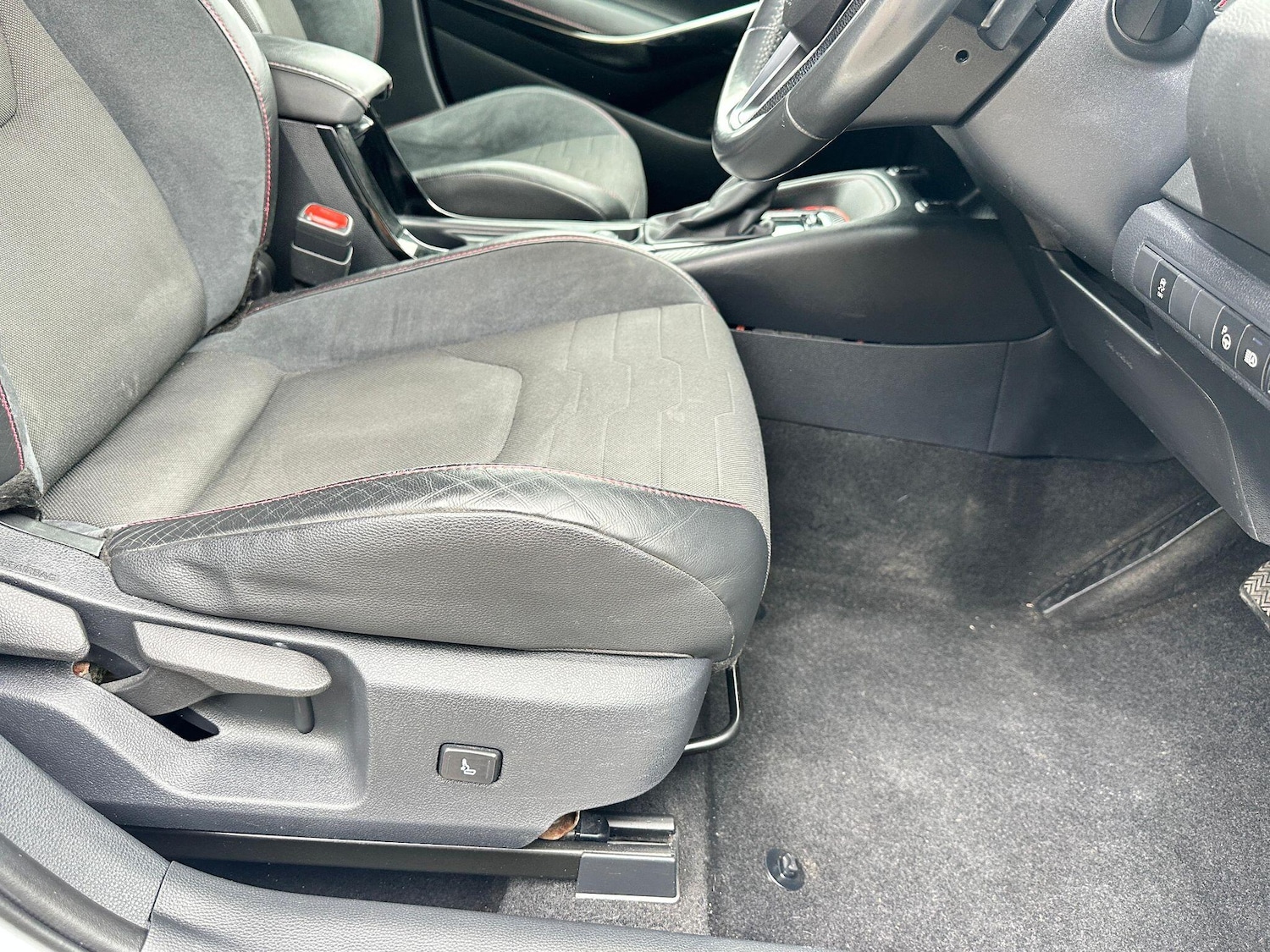 Used Toyota Corolla 2019 for sale - 76284441: Photo 19