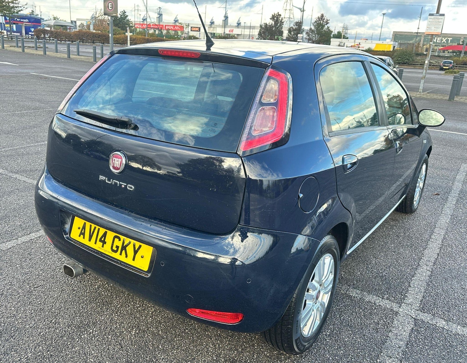 Used Fiat Punto 2014 for sale - 77015601: Photo 11