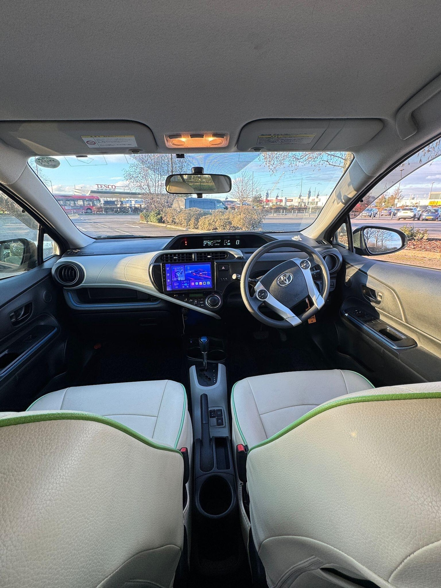 Used Toyota Aqua for sale - 77440309: Photo 11