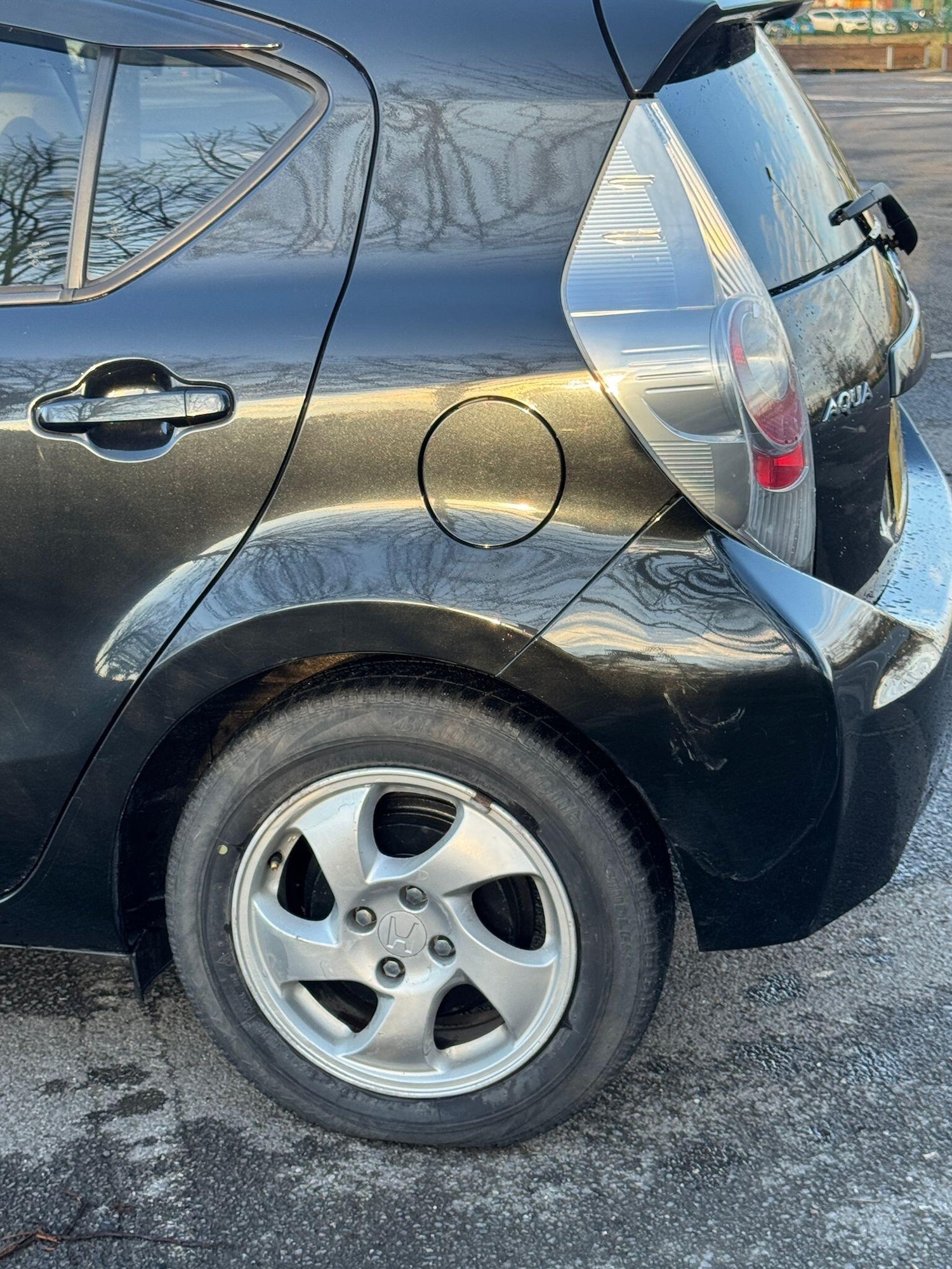 Used Toyota Aqua for sale - 77440309: Photo 27