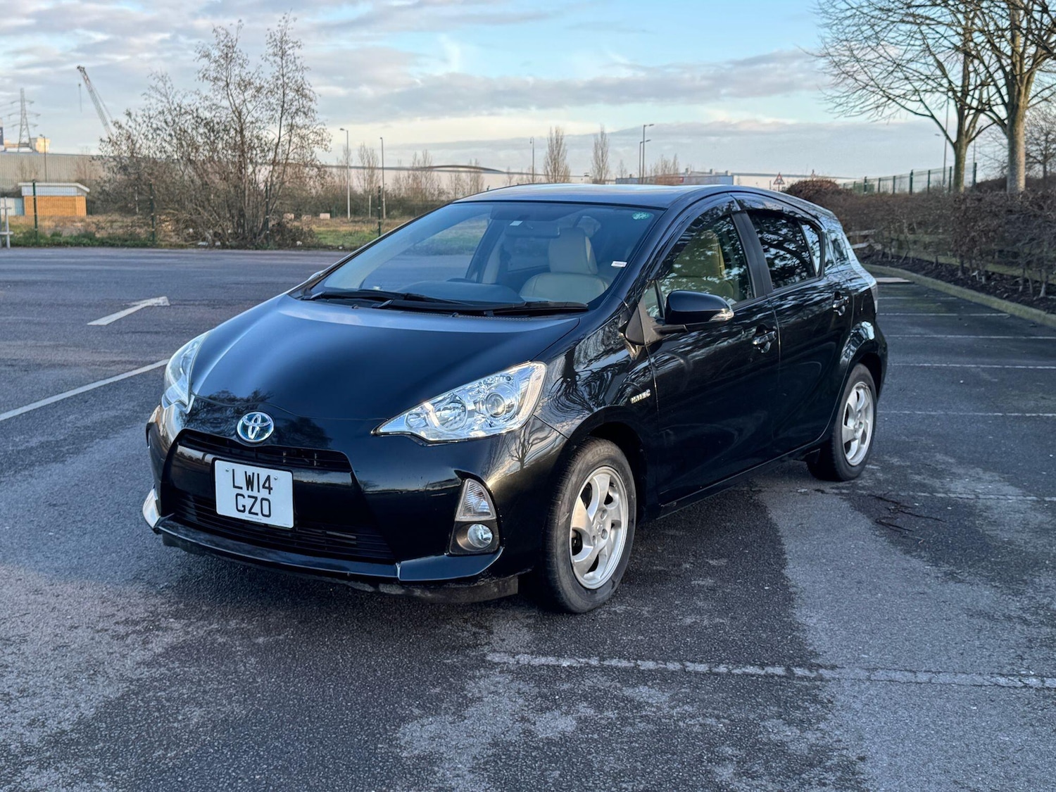 Used Toyota Aqua for sale - 77440309: Photo 3