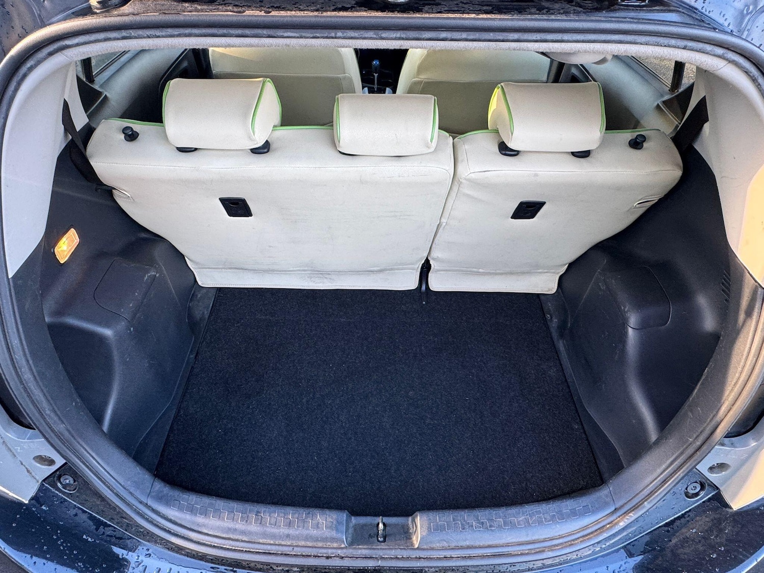 Used Toyota Aqua for sale - 77440309: Photo 33