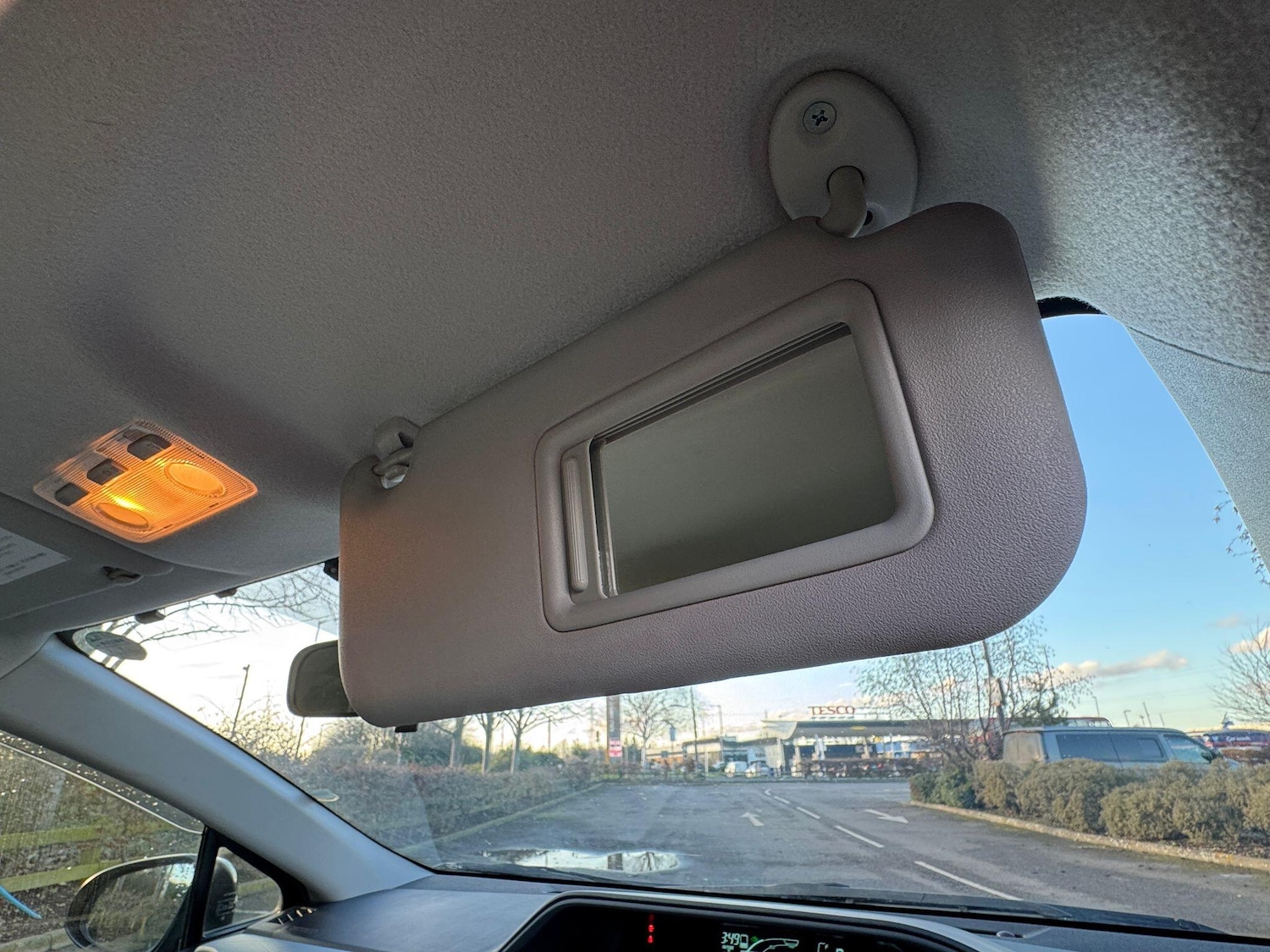 Used Toyota Aqua for sale - 77440309: Photo 39