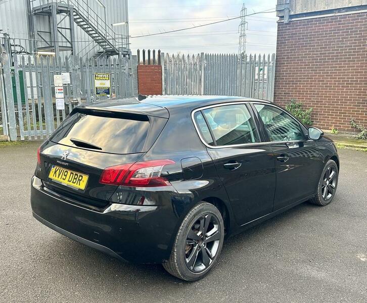 Used Peugeot 308 2019 for sale - 76976302: Photo 11