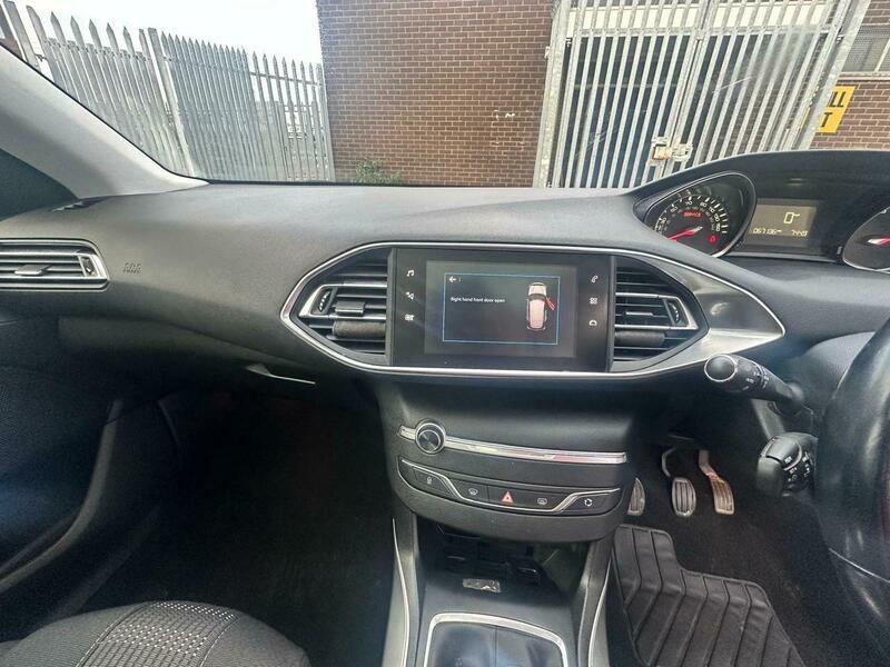 Used Peugeot 308 2019 for sale - 76976302: Photo 15