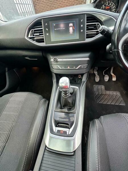 Used Peugeot 308 2019 for sale - 76976302: Photo 16