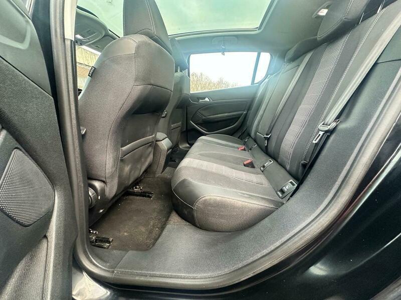 Used Peugeot 308 2019 for sale - 76976302: Photo 20