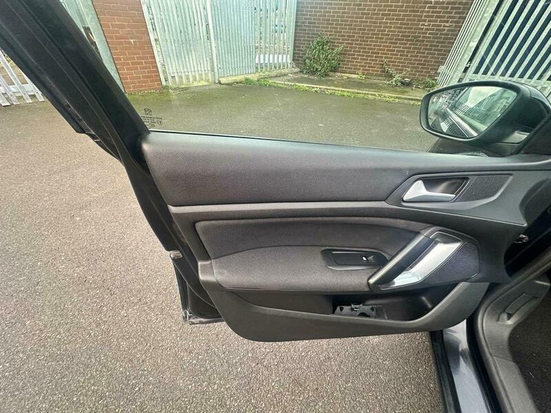 Used Peugeot 308 2019 for sale - 76976302: Photo 23