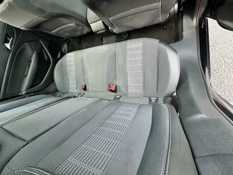 Used Peugeot 308 2019 for sale - 76976302: Photo 37