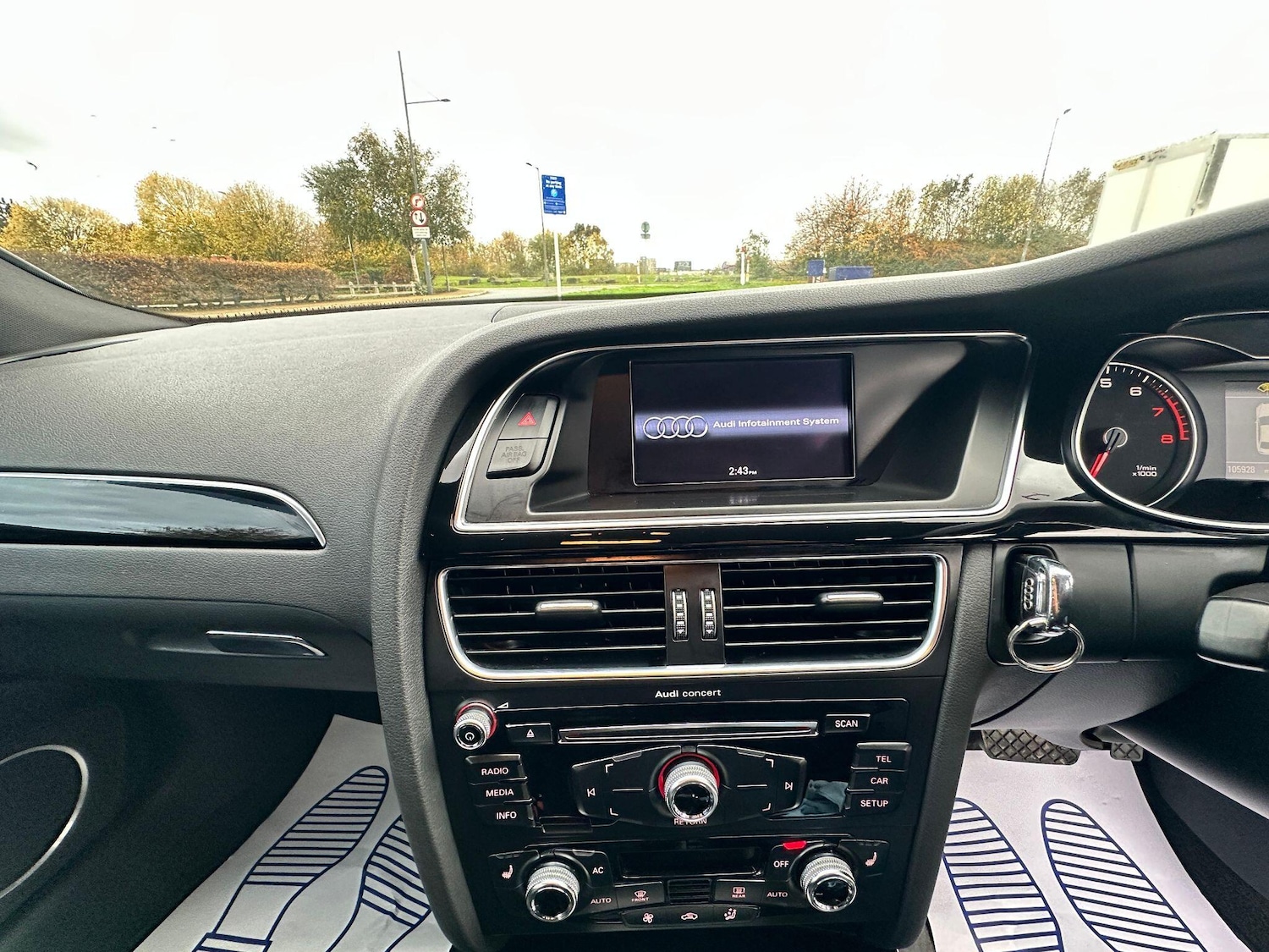 Used Audi A4 2013 for sale - 76440435: Photo 13