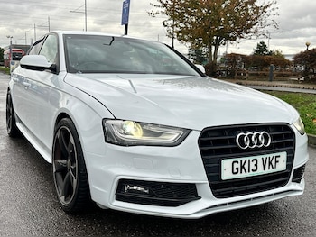 (13) - 2.0 TFSI Black Edition Multitronic Euro 5 (s/s) 4dr