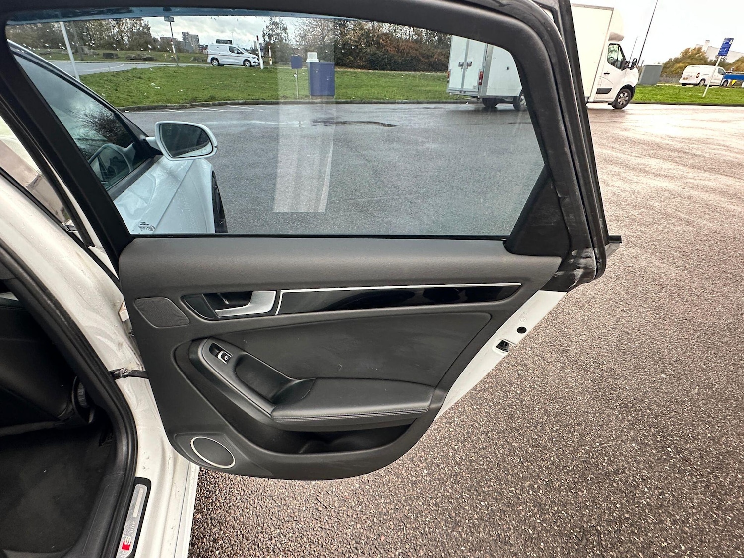 Used Audi A4 2013 for sale - 76440435: Photo 24