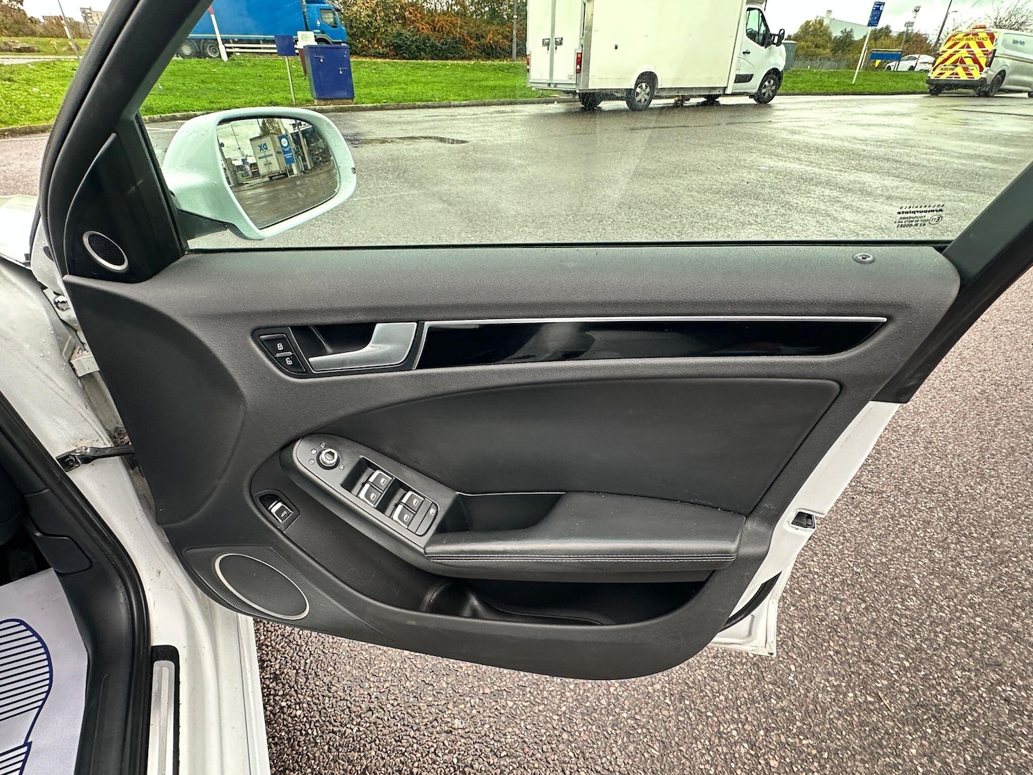 Used Audi A4 2013 for sale - 76440435: Photo 25