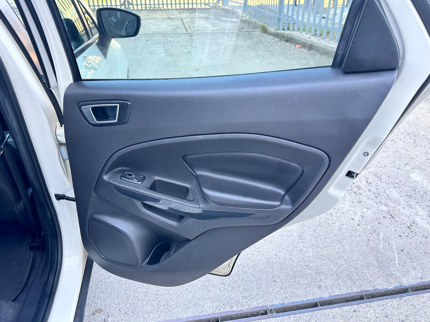 Used Ford Ecosport 2017 for sale - 76026537: Photo 30