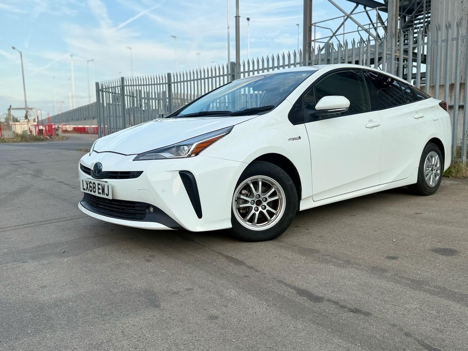 Used Toyota Prius for sale - 77824383: Photo 3