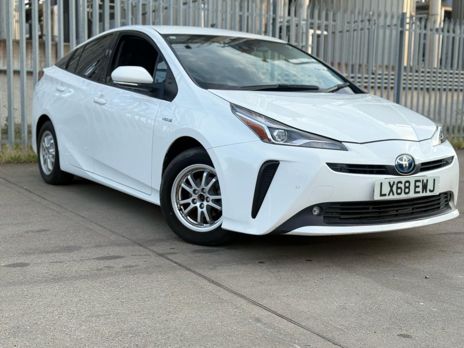 Used Toyota Prius for sale - 77824383: Photo 5