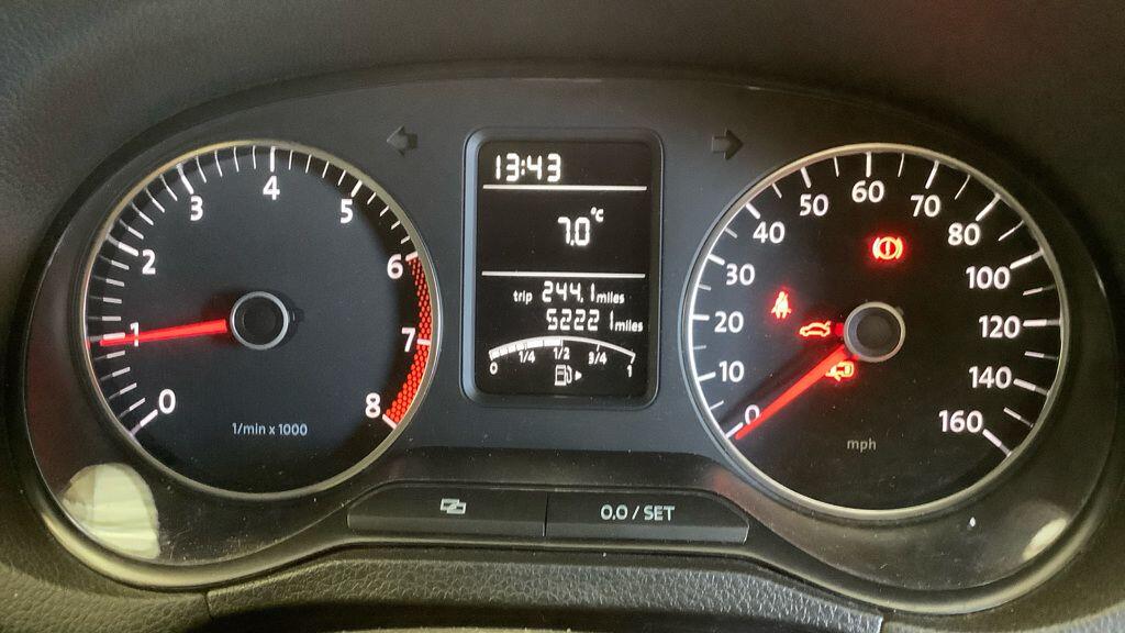 Used Volkswagen Polo 2010 for sale - 77345588: Photo 10