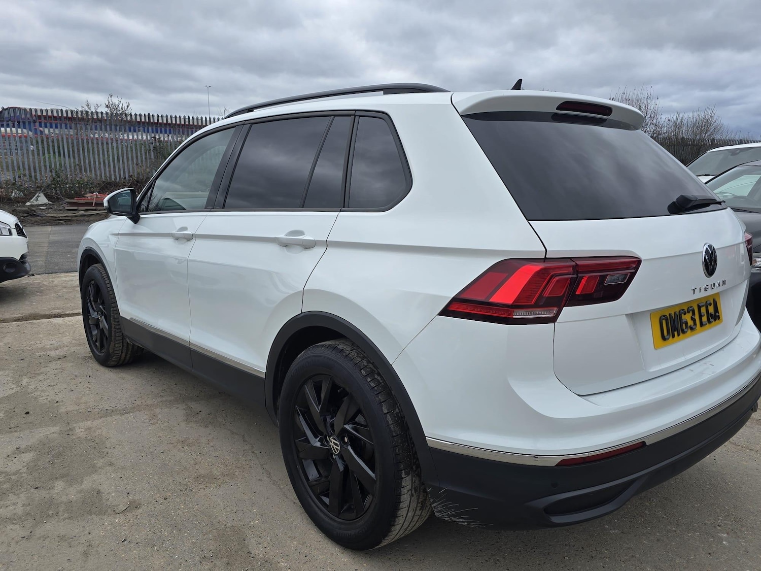 Used Volkswagen Tiguan for sale - 77684214: Photo 3