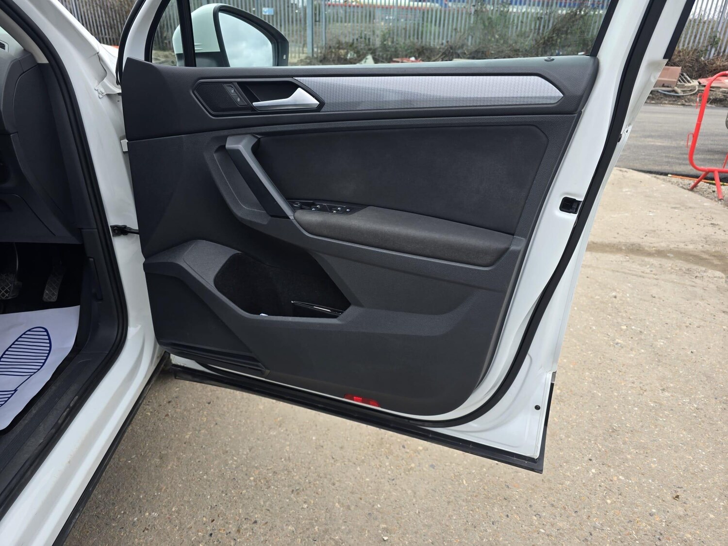 Used Volkswagen Tiguan for sale - 77684214: Photo 47