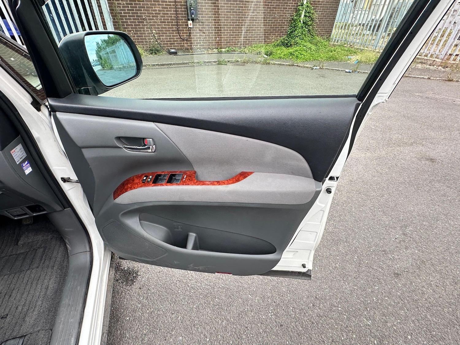 Vehicle 27