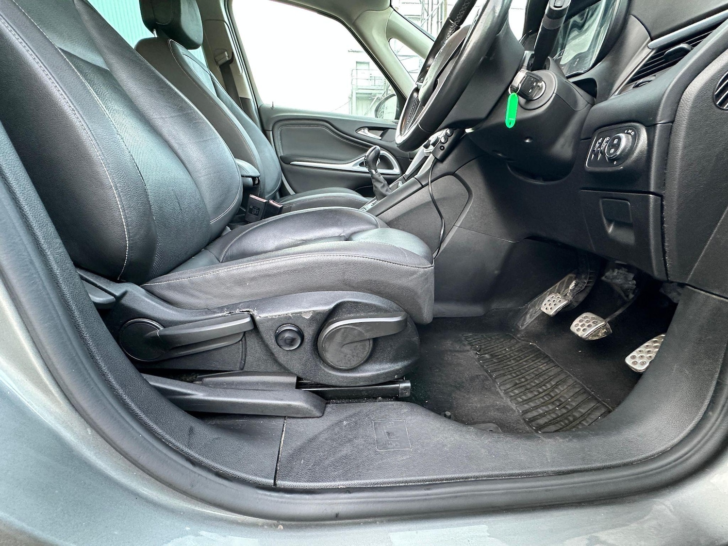 Vehicle 19