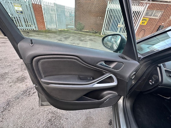 Used Vauxhall Zafira Tourer 2017 for sale - 75246774: Photo 29