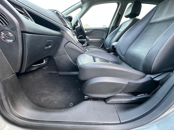 Used Vauxhall Zafira Tourer 2017 for sale - 75246774: Photo 37