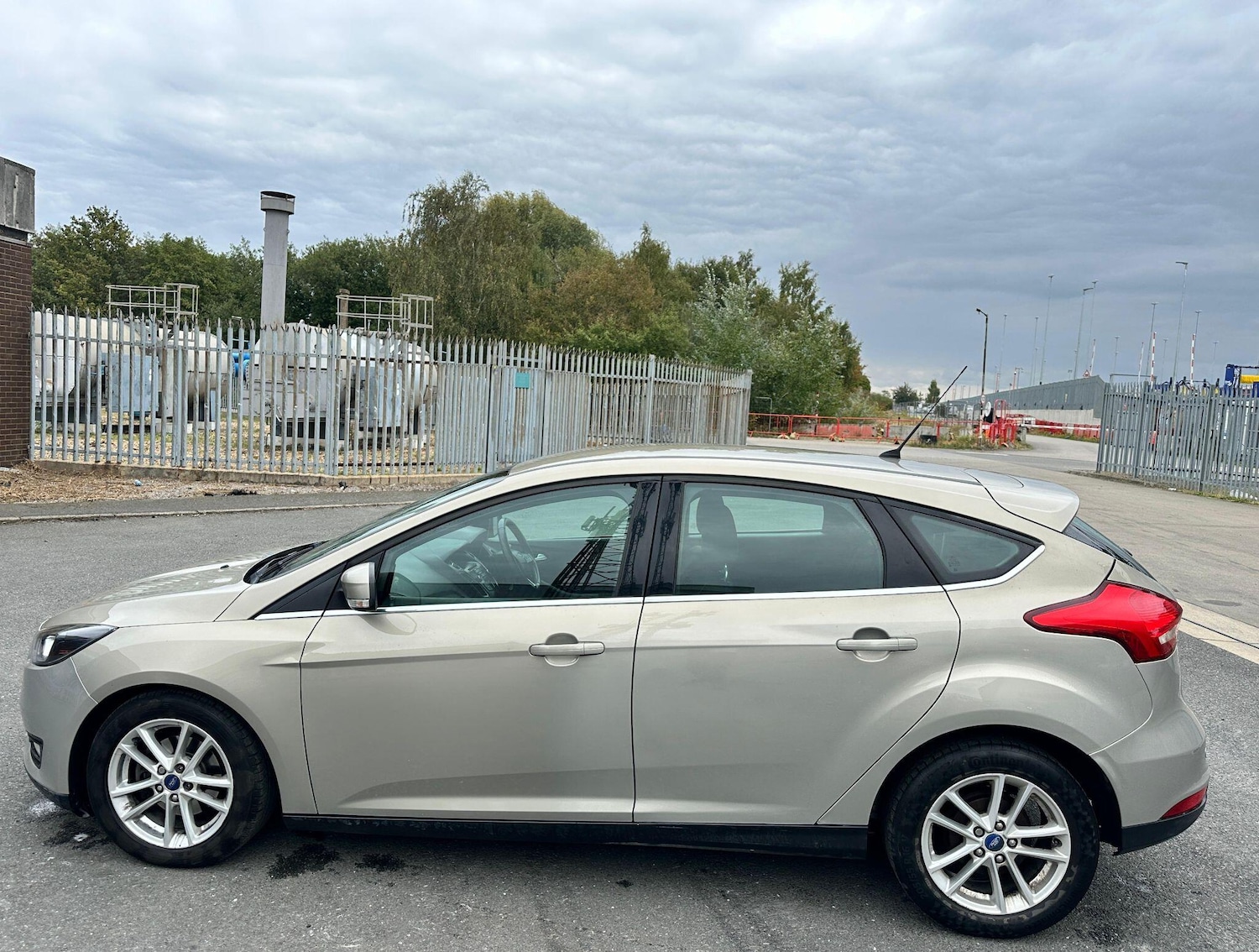 Used Ford Focus 2015 for sale - 76976721: Photo 7