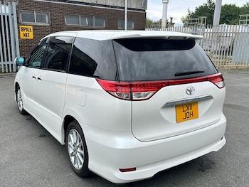 Used Toyota Estima 2023 for sale - 75494051: Photo
